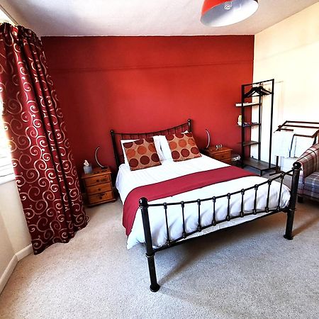 Apartmán Quiet Comfortable Patcham Studio Free Parking Hallway Shared With Host Hove Exteriér fotografie