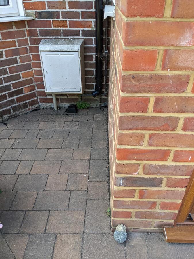Apartmán Quiet Comfortable Patcham Studio Free Parking Hallway Shared With Host Hove Exteriér fotografie