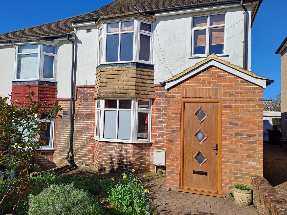 Apartmán Quiet Comfortable Patcham Studio Free Parking Hallway Shared With Host Hove Exteriér fotografie