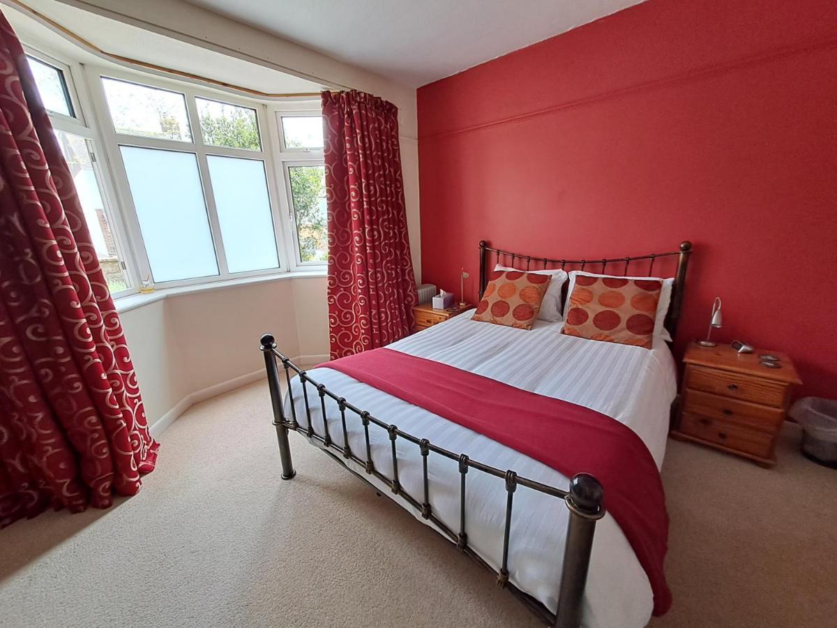 Apartmán Quiet Comfortable Patcham Studio Free Parking Hallway Shared With Host Hove Exteriér fotografie