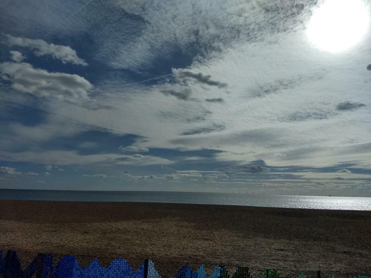 Apartmán Quiet Comfortable Patcham Studio Free Parking Hallway Shared With Host Hove Exteriér fotografie